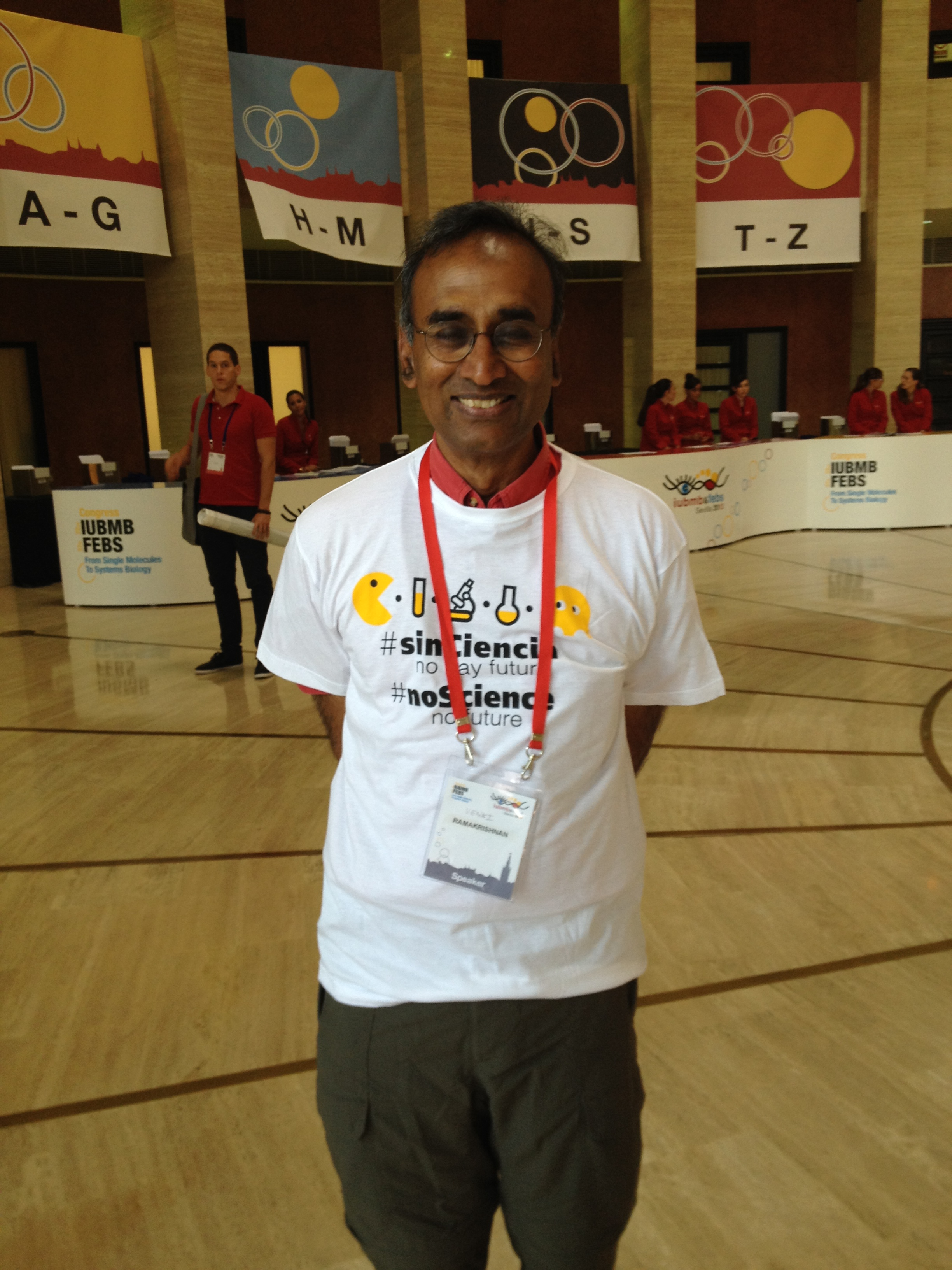 Venki Ramakrishnan apoyando a CienciaConFuturo